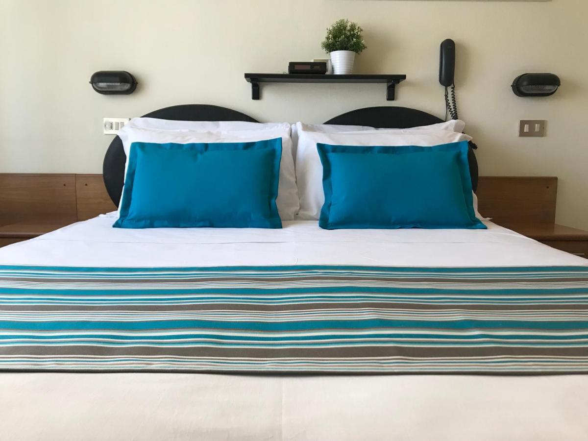 Golf Hotel Риччоне Экстерьер фото