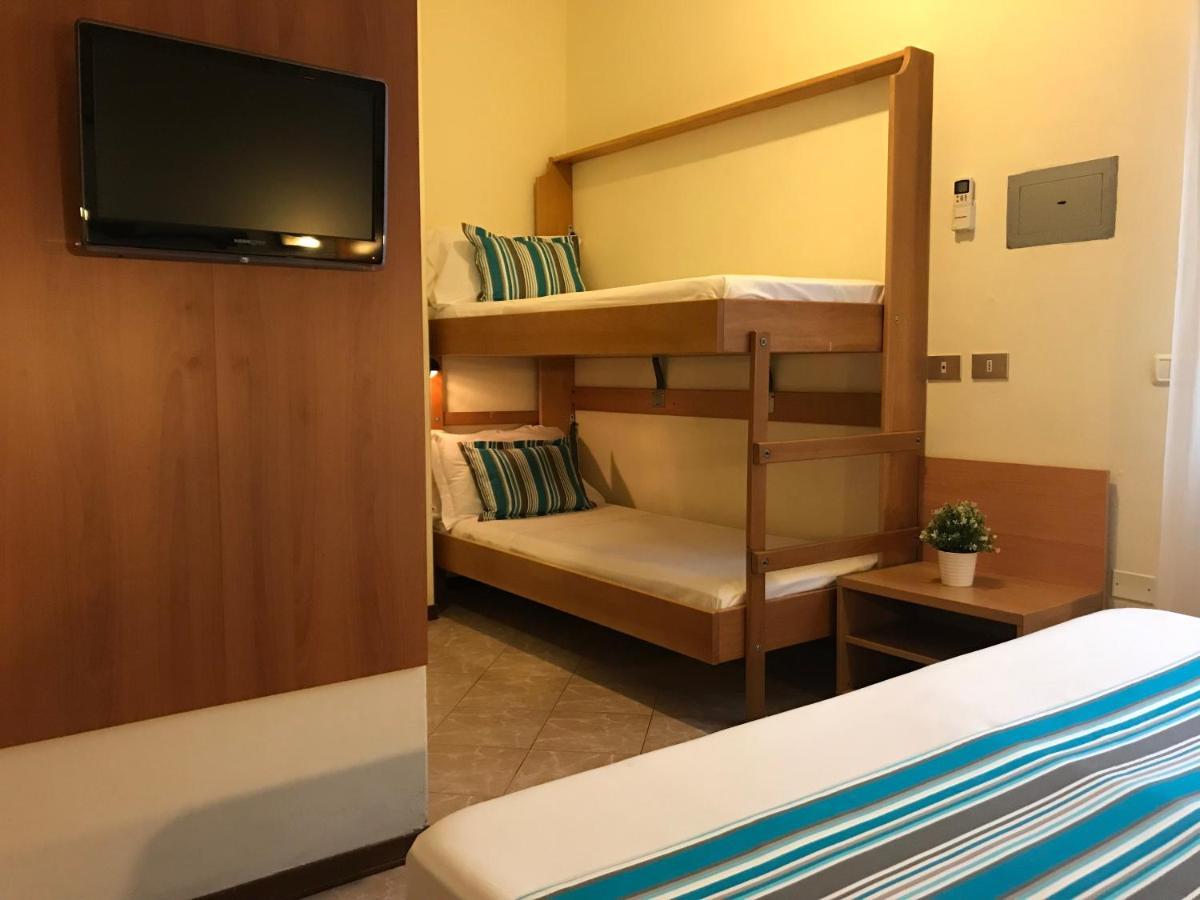 Golf Hotel Риччоне Экстерьер фото
